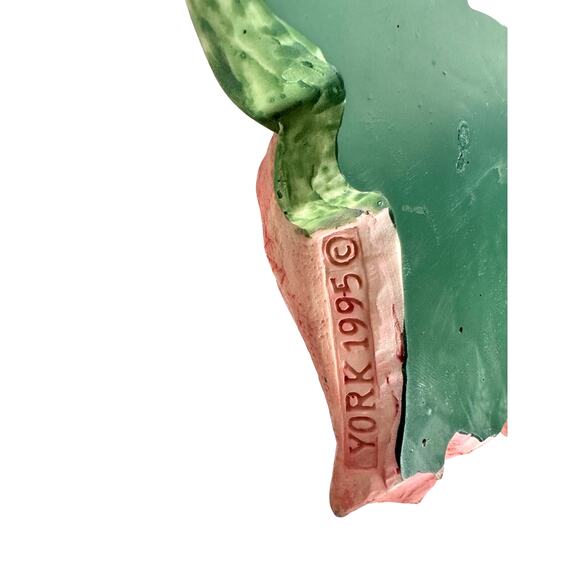 This York Resin Easter Wreath with Bunny Rabbits Vintage 1995 in Original Box - Picture 8 of 12